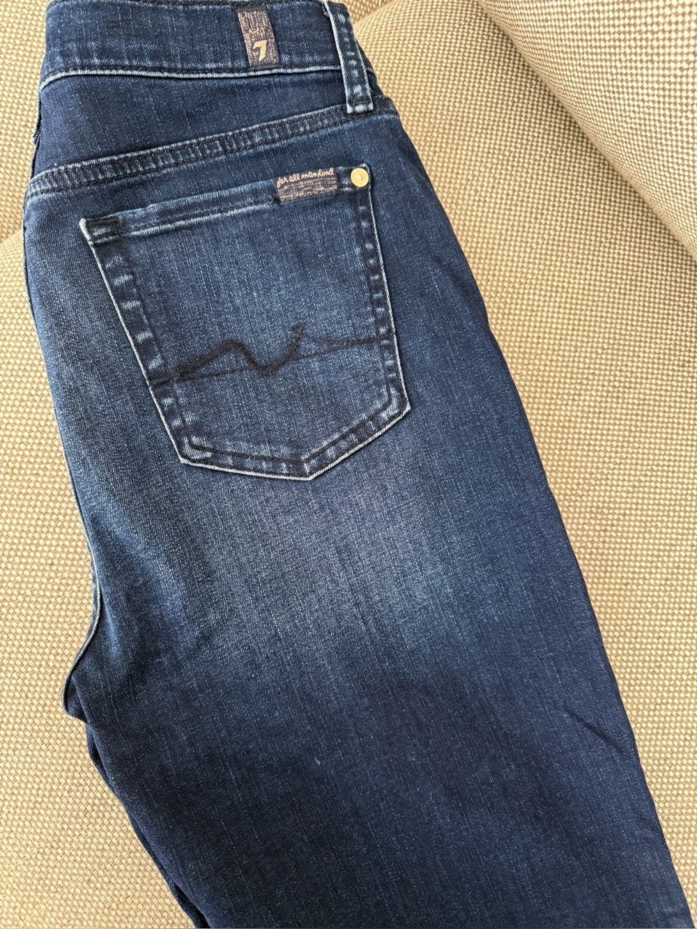 7 For All Mankind Women’s High rise Dark Blue Jeans